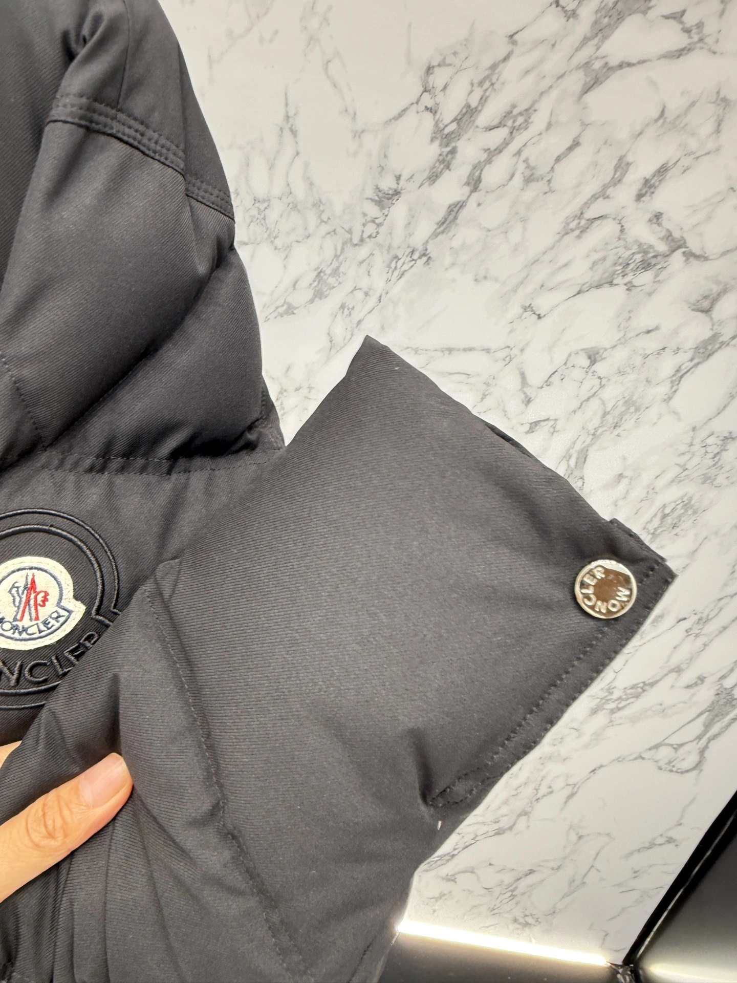 wg.luxury-- 7o9385r Down jacket item:E-F501J1031H